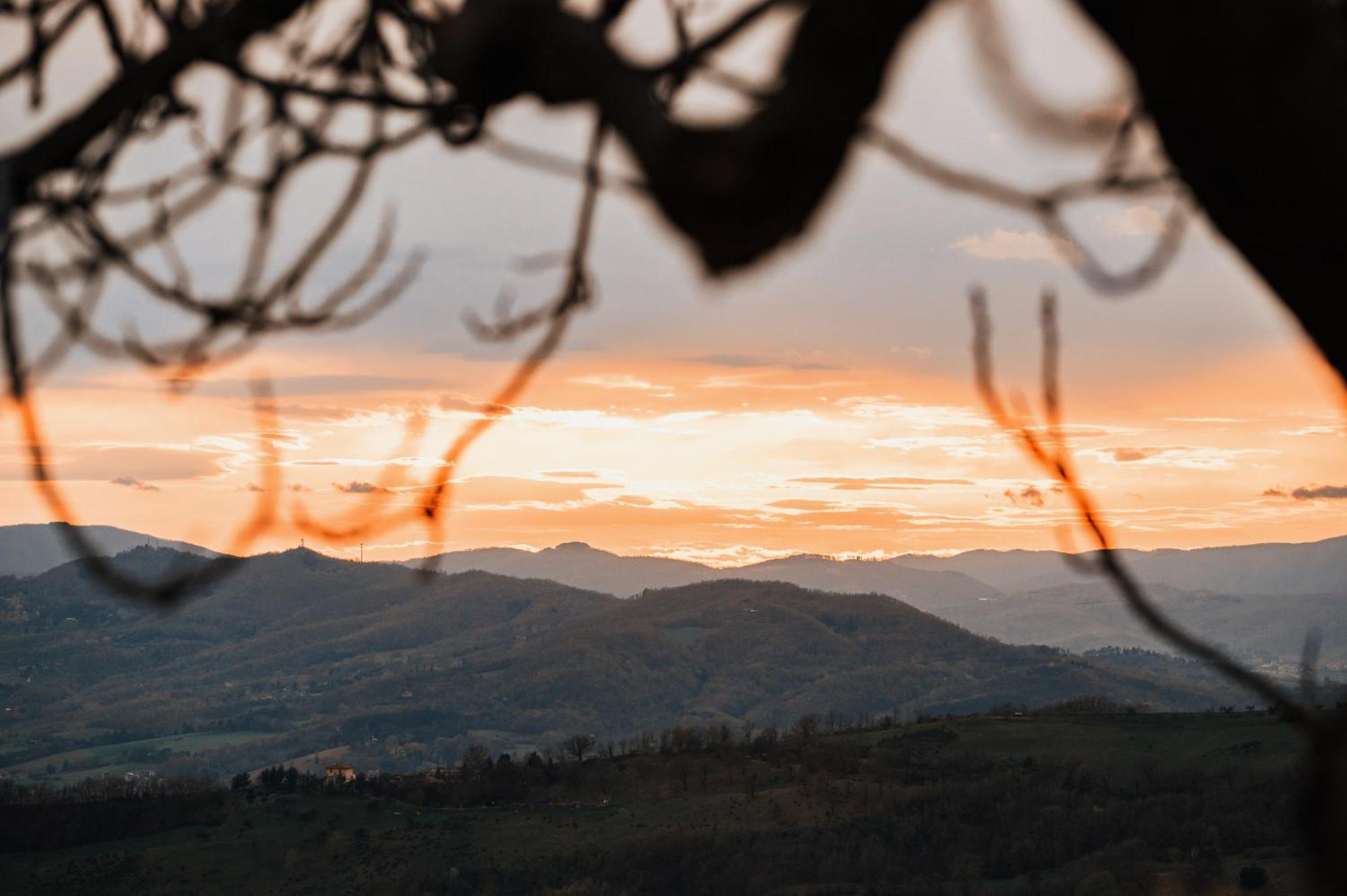 Nikis Resort Gubbio Bagian luar foto