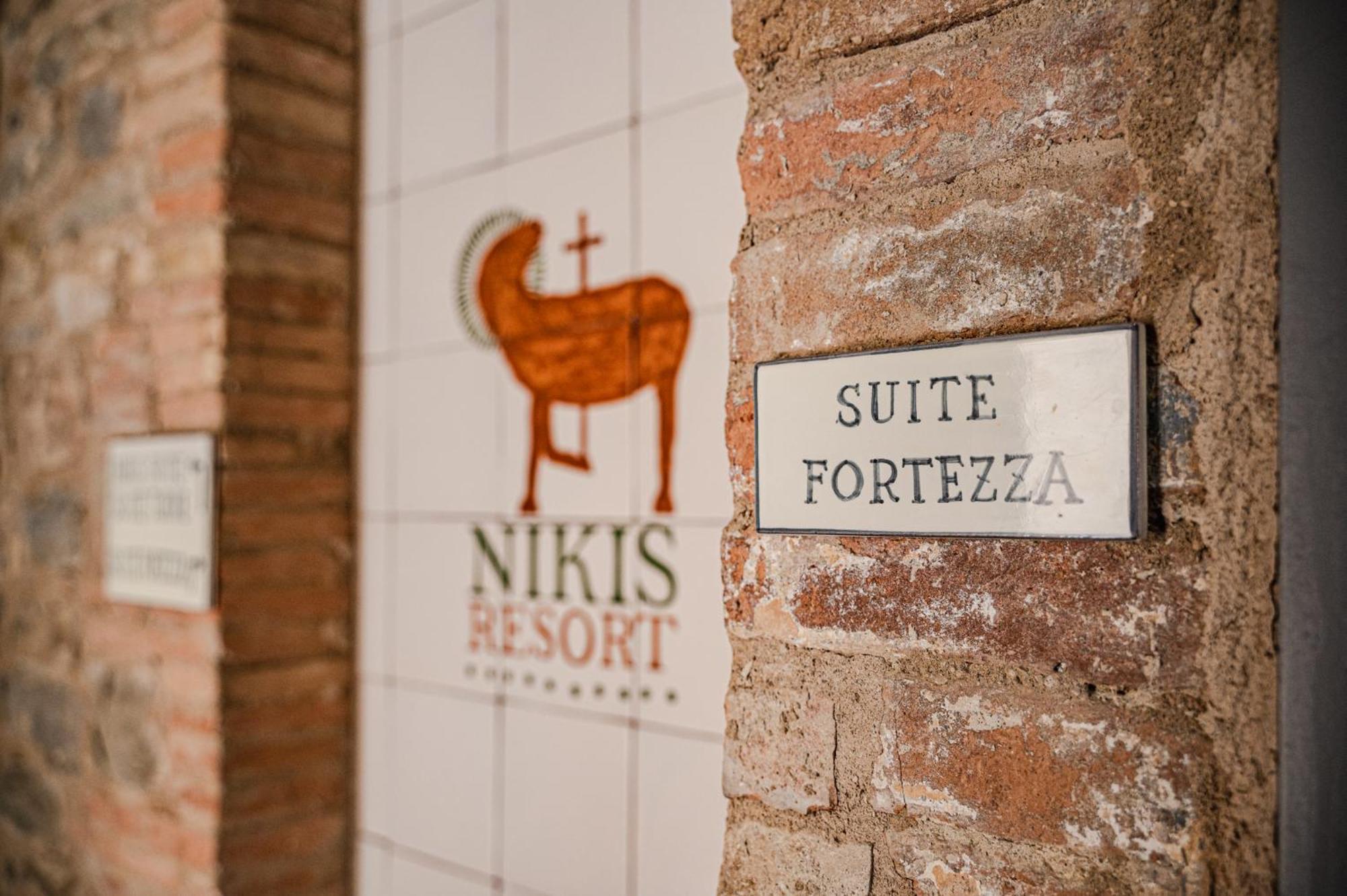 Nikis Resort Gubbio Ruang foto