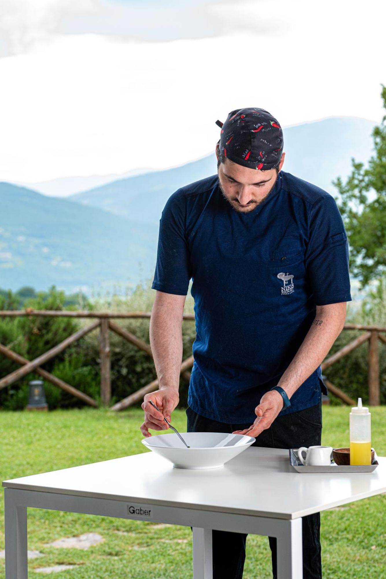 Nikis Resort Gubbio Bagian luar foto