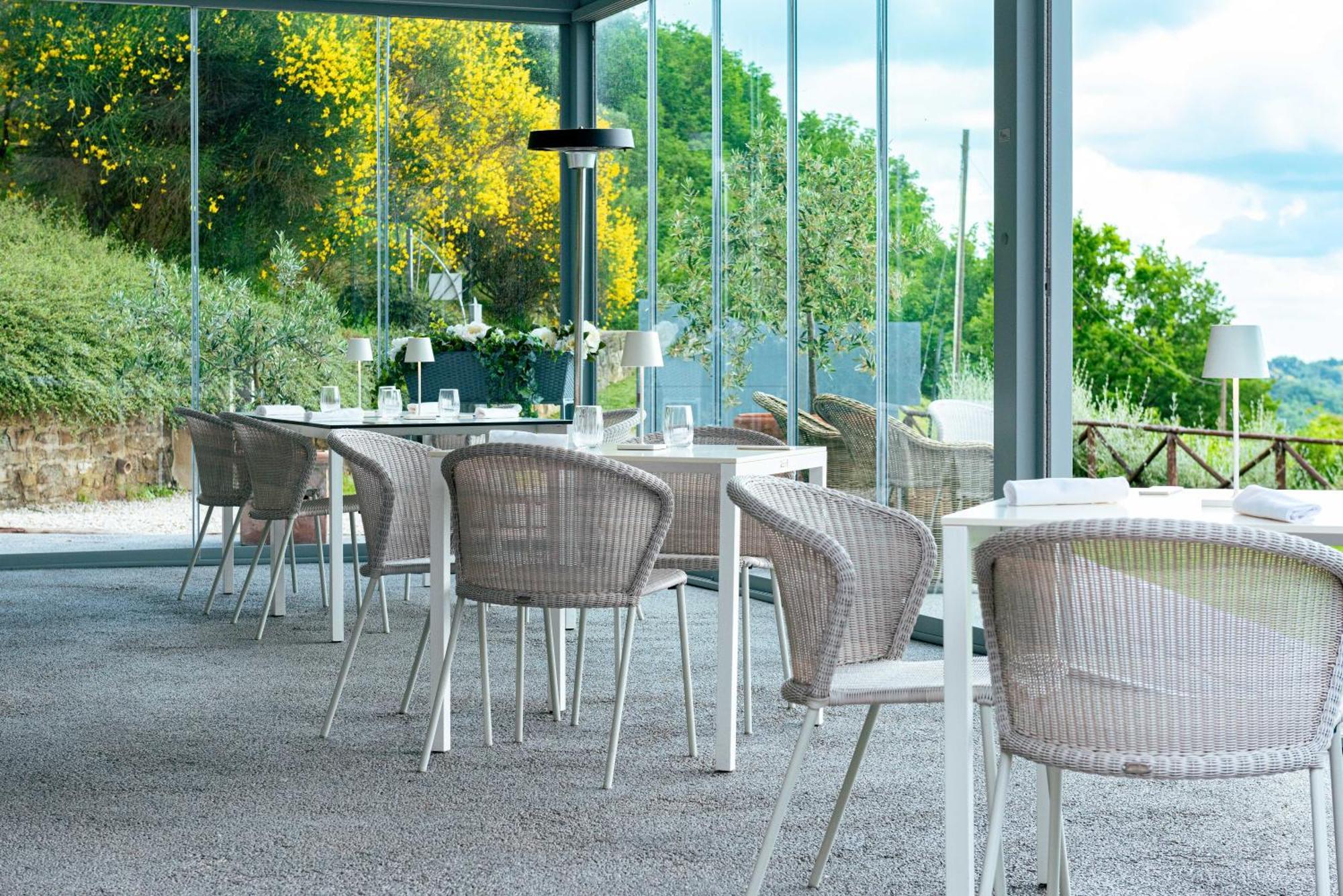Nikis Resort Gubbio Bagian luar foto